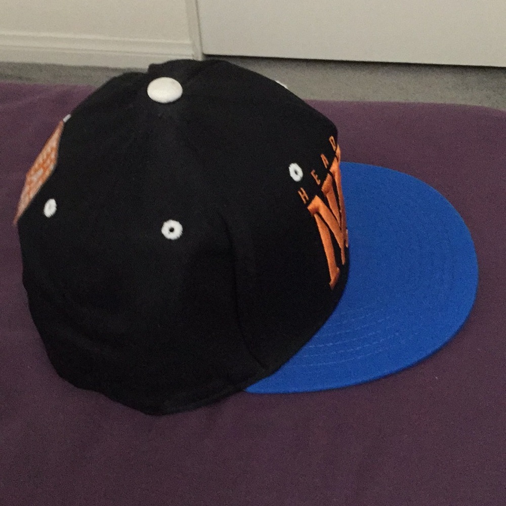 Neff hat - Picture 4 of 8